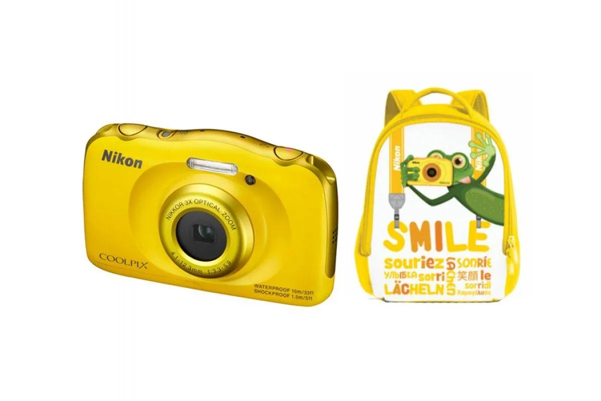 Фотоаппарат Nikon CoolPix S33 с рюкзаком желтый 13.2Mpix Zoom3x 2.7